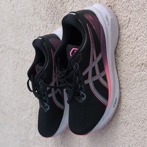 Asics Gel Kayano 30 women's 10 WIDE